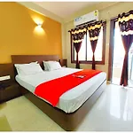 Hotel U!K Palace Near Sea Beach And Jagannath Temple - Free Wifi- Lift And Parking Facilities - Fully Air Conditioning Room & Luxuary Rooms - A Top Rated Hotel In Puri
