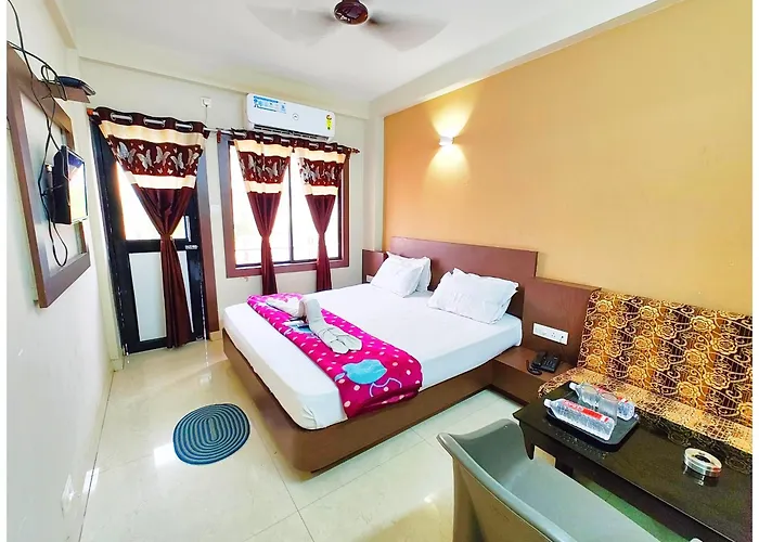 Hotel U!K Palace Near Sea Beach And Jagannath Temple - Free Wifi- Lift And Parking Facilities - Fully Air Conditioning Room & Luxuary Rooms - A Top Rated Hotel In Puri