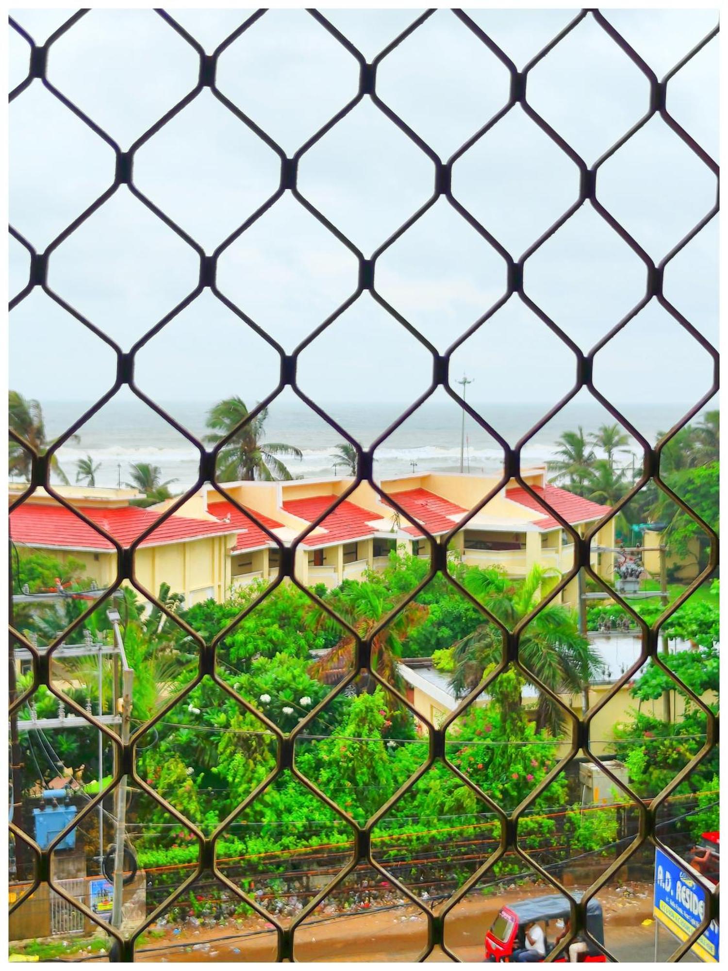 U!k Palace Near Sea And Jagannath Temple - Free Wifi- Lift And Parking Facilities - Fully Air Conditioning & Luxuary - A Rated In Hotel 4*