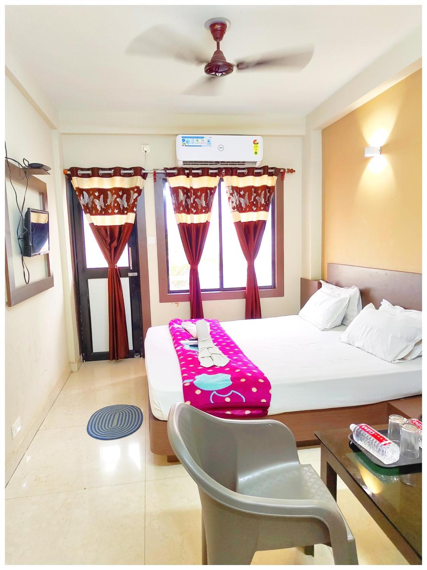 U!k Palace Near Sea And Jagannath Temple - Free Wifi- Lift And Parking Facilities - Fully Air Conditioning & Luxuary - A Rated In Hotel Puri