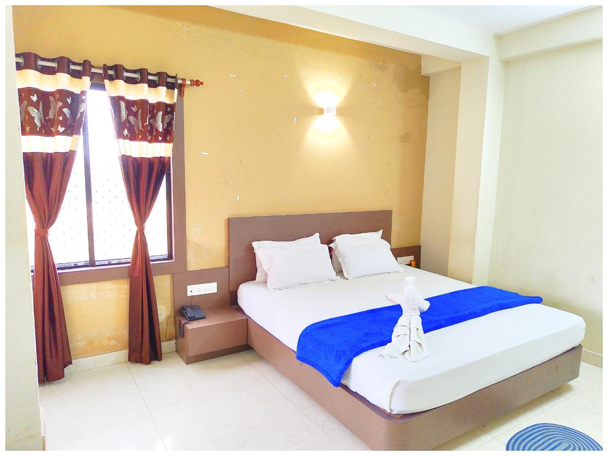 Hotel U!k Palace Near Sea And Jagannath Temple - Free Wifi- Lift And Parking Facilities - Fully Air Conditioning & Luxuary - A Rated In Puri